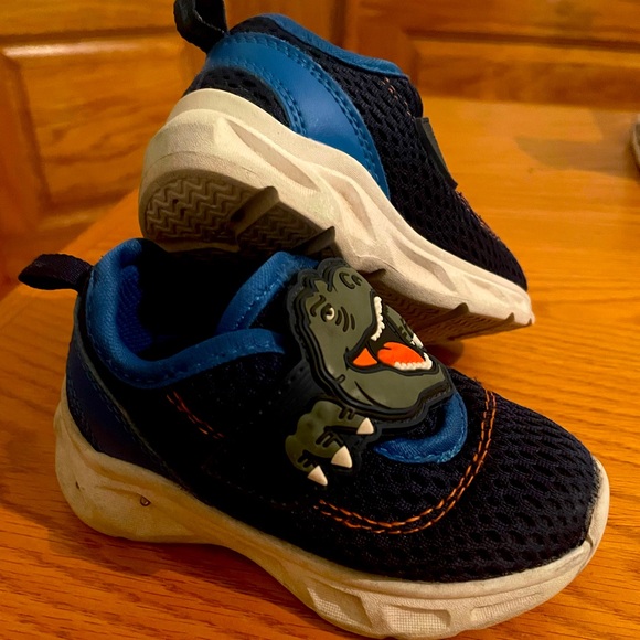 Carters toddler light up shoes size 5m - Picture 1 of 4